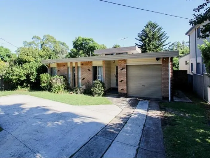 Under maintenance -  Spacious three bedroom house