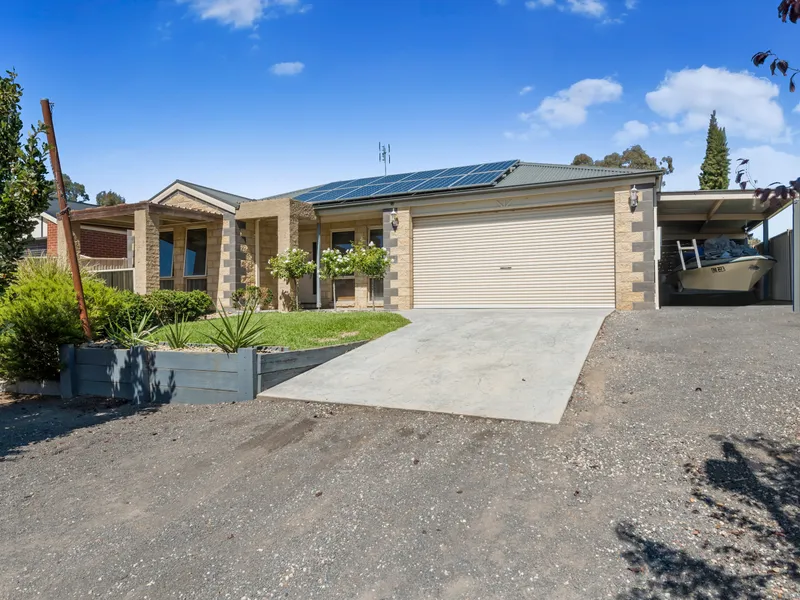 FLEXIBLE & EASY-CARE MODERN LIVING