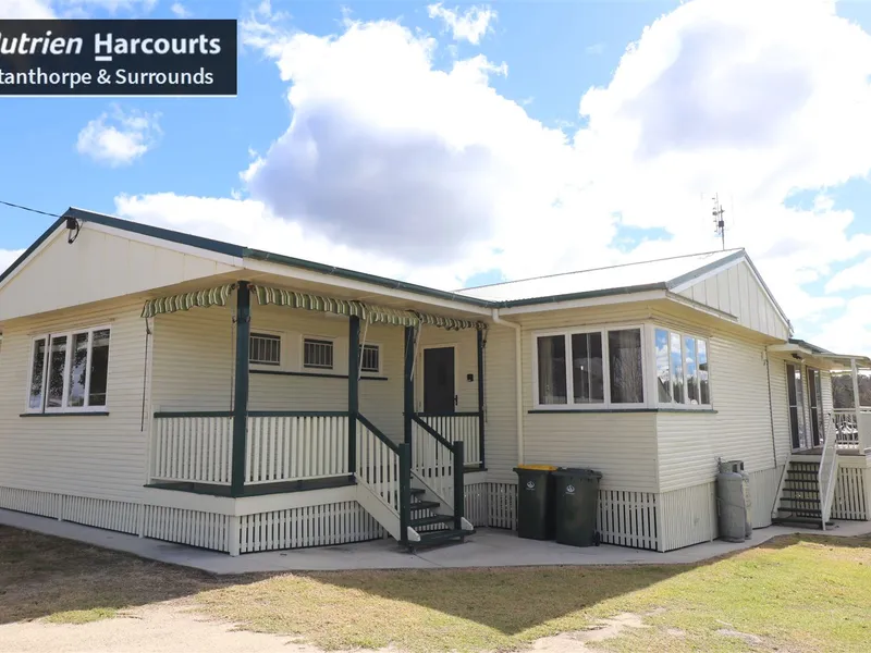 Stanthorpe Qld  -  4 Bedroom home on 682m2