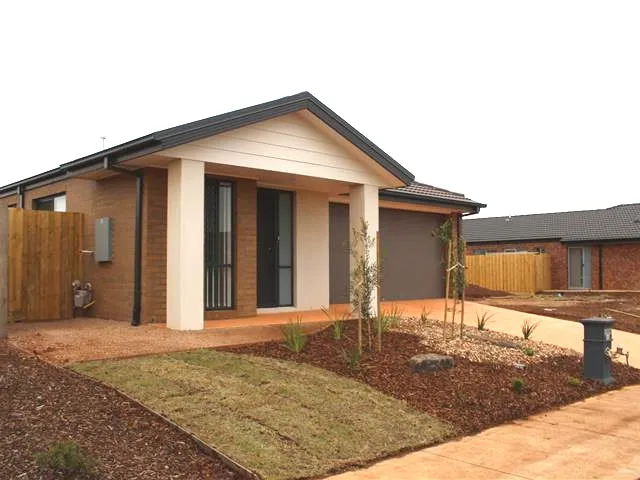 Family Home Riverina Rise Estate