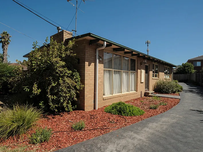 Low Maintenance Home In Great Location!