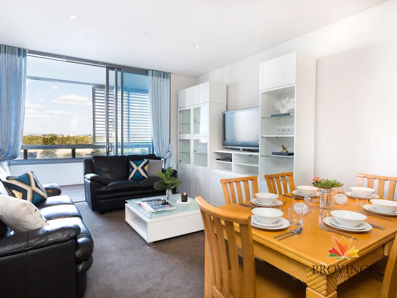 Stylish Apartment with Sparkling Pool Views! 