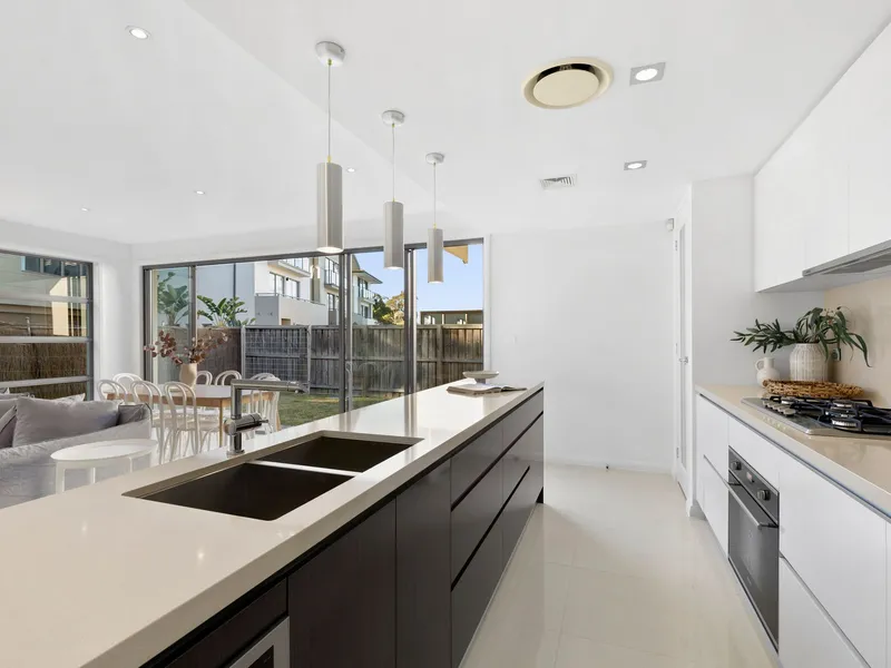 New Ex-Display Home - Never Been Lived In!