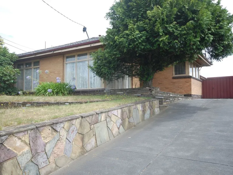 SPACIOUS FOUR BEDROOM HOME