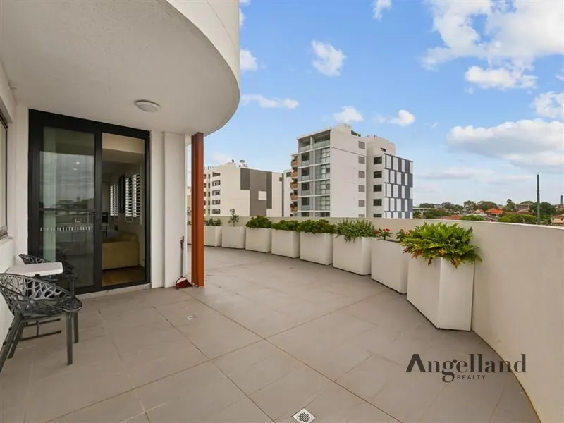 Furnished 2 Beds Apt in Burwood