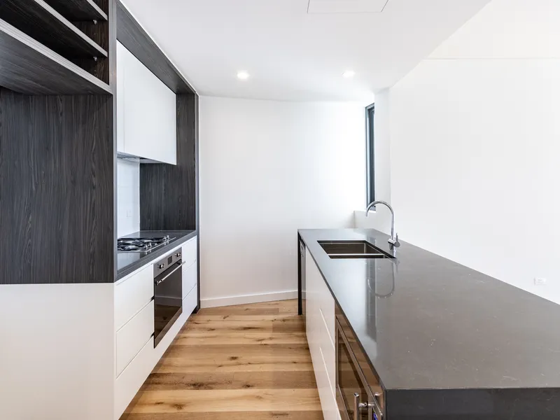 Brand New 2 Bedroom Apartment, Steps To Westfield Miranda
