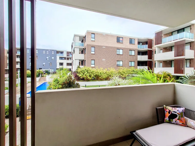 RESORT LIFESTYLE! OVERLOOKING THE POOL!