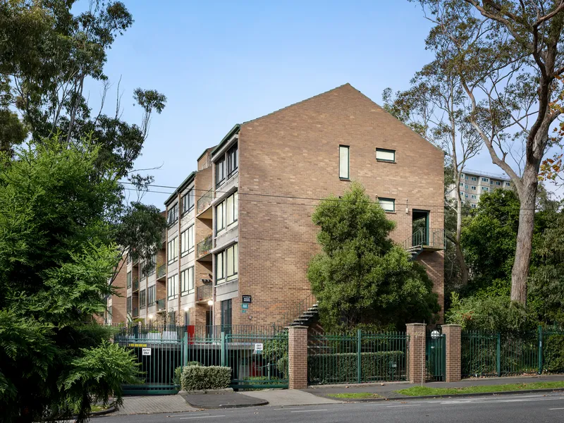 Welcoming, bright spaces and brilliant inner city living