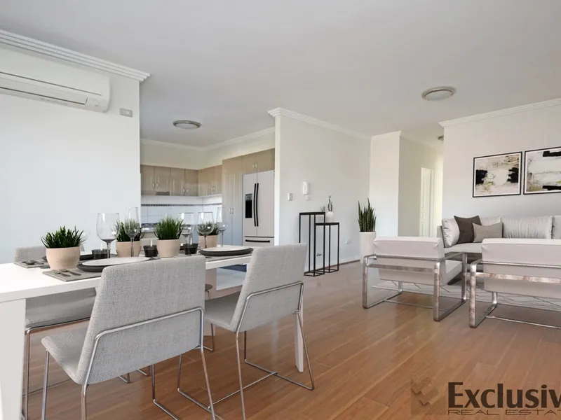 SPACIOUS 3 BEDROOM APARTMENT WITH AIRCON!!