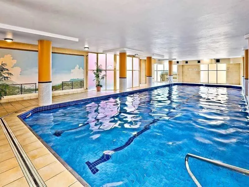 Spacious Apartment In Premier Location