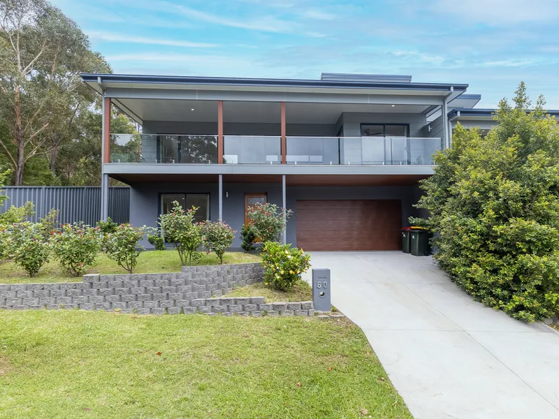 LARGE BALCONY FOR ENTERTAINING