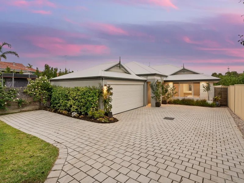 UNDER OFFER!