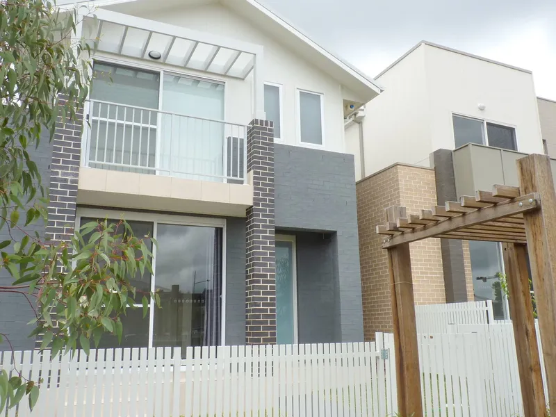 Luxurious three Bedroom Plus Study Area House