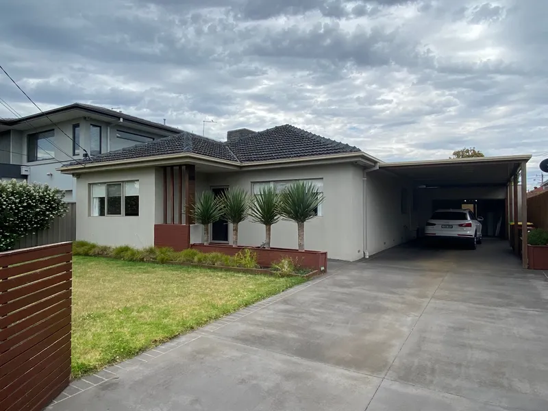 IMMACULATE FAMILY HOME