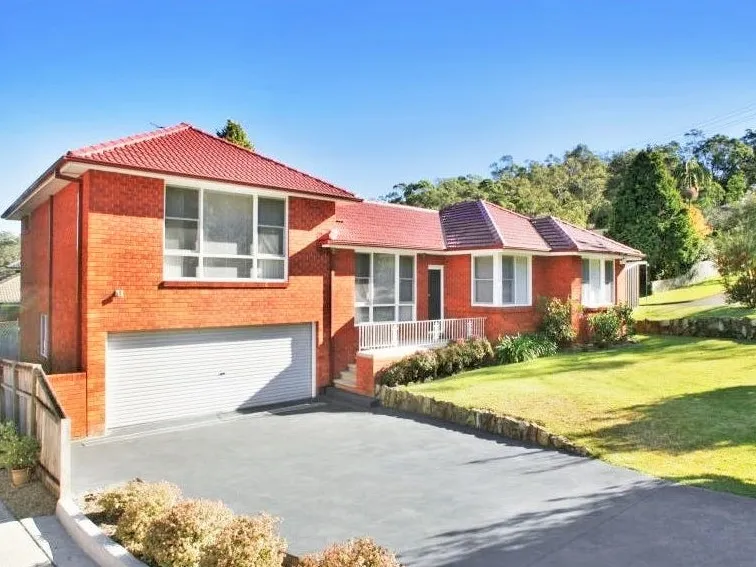 Single-Level Living in a Prime Location