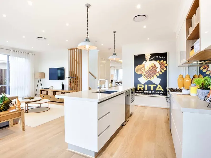 Fixed priced contracts - H&L package - Local builder