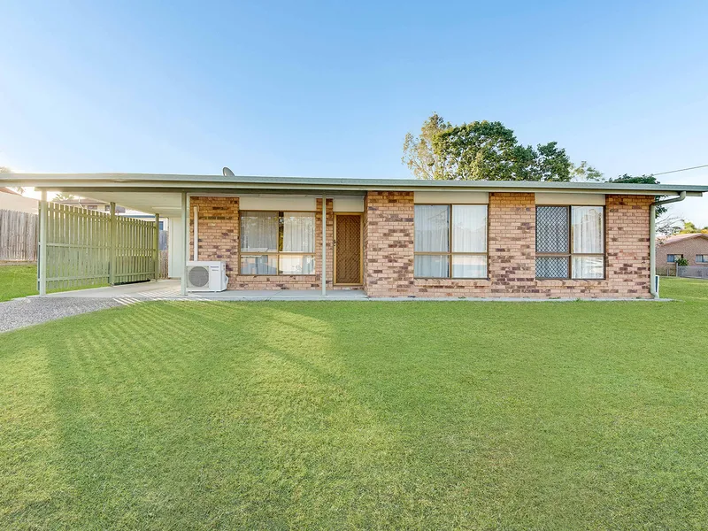 LOWSET BRICK 3 BEDROOM HOME WITH AIR CONDITIONING IN SEAVIEW HEIGHTS