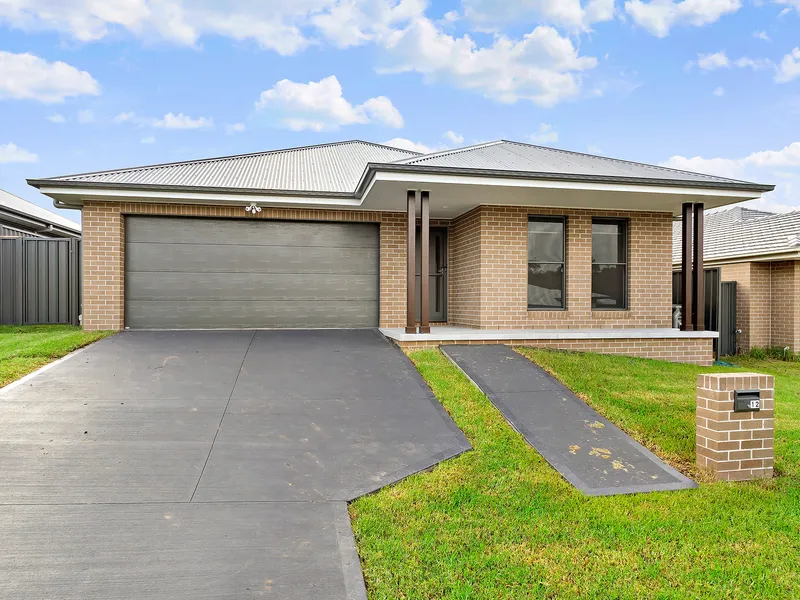 IMPRESSIVE NEW AND UPGRADED FAMILY HOME WITH DUCTED AIR-CON AND MULTIPLE LIVING AREAS