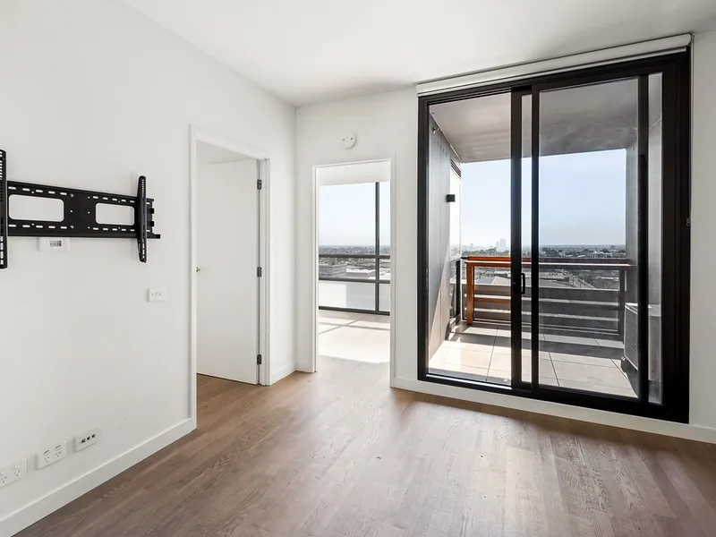 Heart-of-Brunswick Lifestyle with Picture-Perfect Views