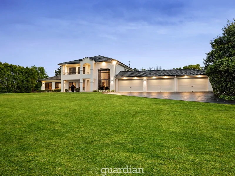 Impeccable acreage entertainer meets flexible family living