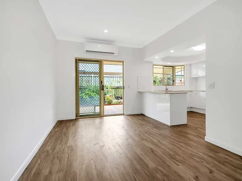 Attractive villa set amongst pleasant gardens