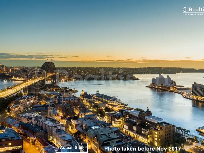 Enjoy the high quality life style to own this Luxury and elegant  finished new apartment with unobstructed panorama opera house and harbour views