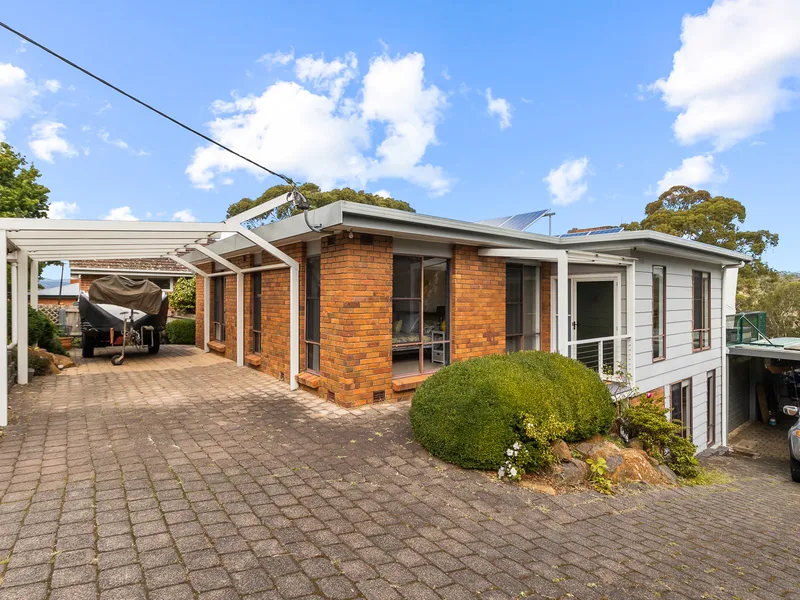 A 4 bedroom family home with the iconic Cataract Gorge as your neighbour.