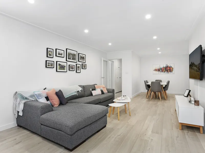 Stunningly Renovated Apartment Near Water's Edge