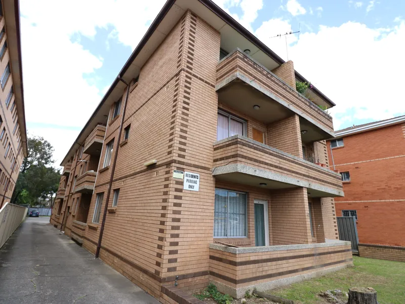 SPECIAL OFFER_ONE WEEK FREE RENT!!