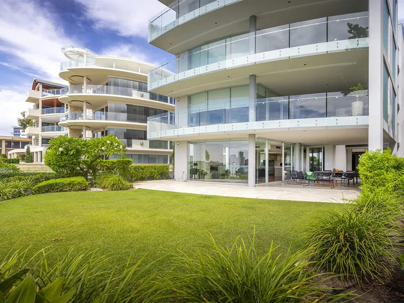 Rare opportunity to purchase a superb apartment on the South Perth Esplanade
