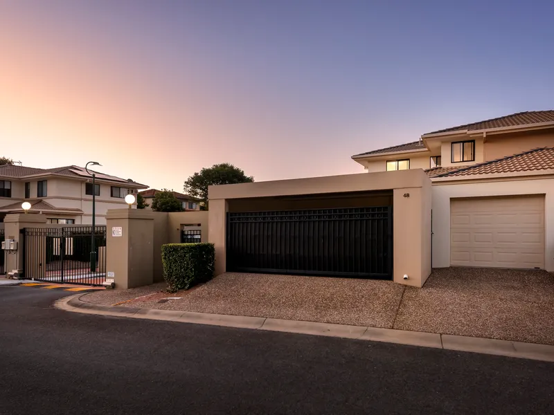4-Bedroom Townhouse Ready For New Owners - A Rare Opportunity!