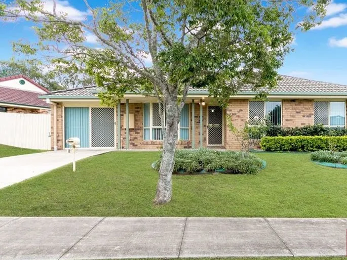 Fresh & Bright With Everything You Need!