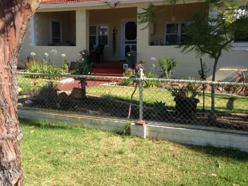 Beautiful older style house in central Mandurah