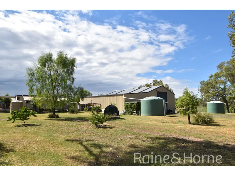 PRIME INDUSTRIAL SITE WITH CARETAKERS RESIDENCE AND A 60’ x 40’ COLOURBOND SHED…