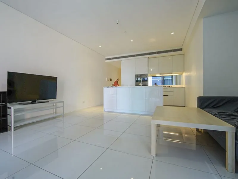 Furnished Central Park large 3 bedroom in the heart of Sydney CBD available for rent