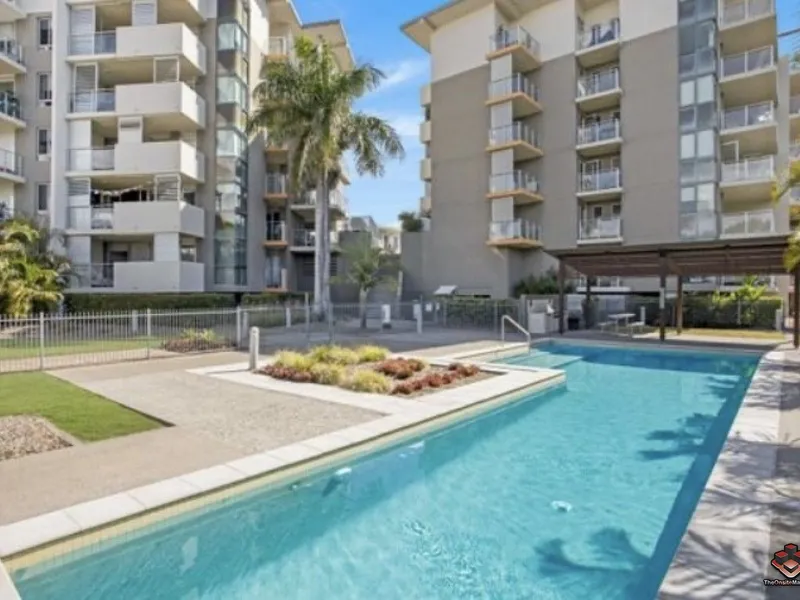 12mth Lease. Unfurnished 3 Bedroom, 2 Bathroom & 1 Car Space.