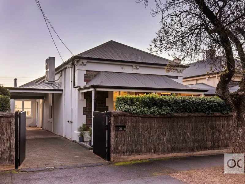 C1900 bluestone cottage, redefined for today in a top-notch locale