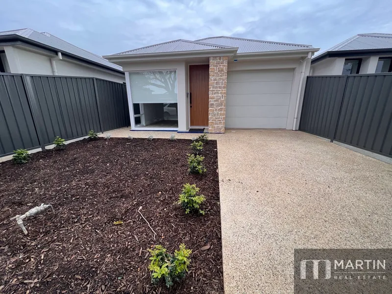 BRAND NEW HOME! GREAT FOR FAMILY OR FOR PROFESSIONAL COUPLES TOO.