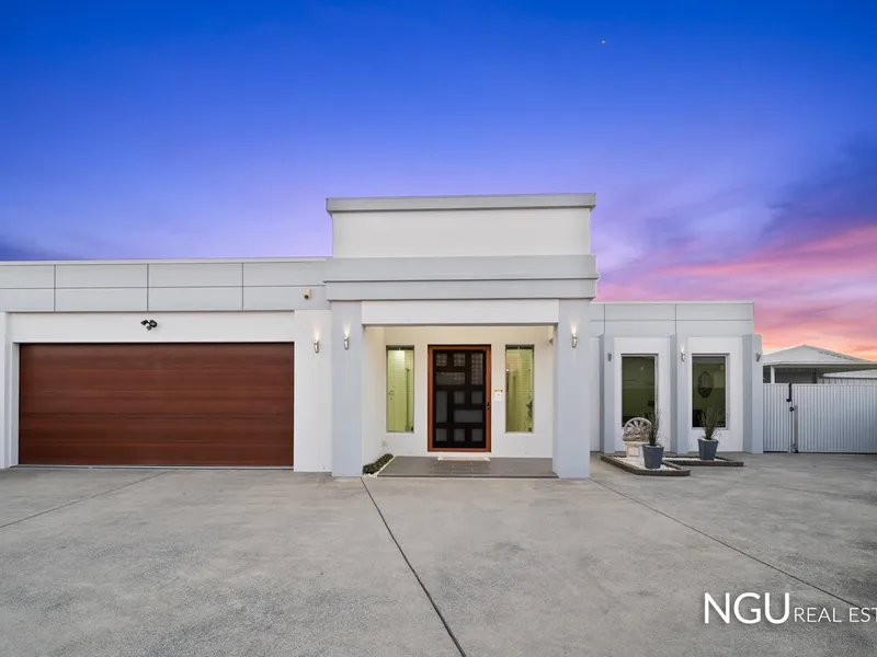 Exemplifying Unmatched Design Excellence: A Prestigious Showcase of Pure Elegance