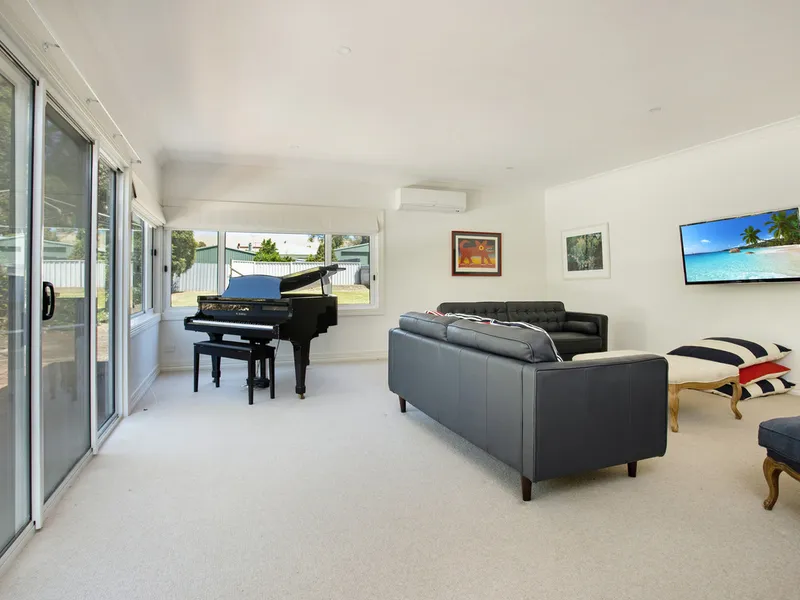 Central  Contemporary Living with Historic Charm