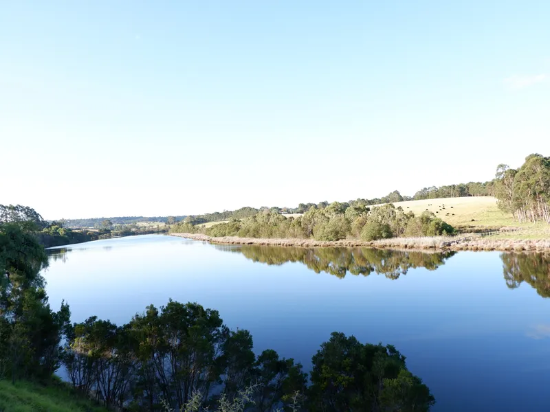 ESCAPE TO THE COUNTRY - NICHOLSON RIVER ESTATE