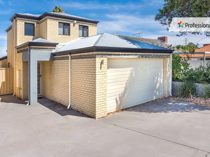 LUXURY STUDENT ACCOMMODATION - Male ONLY house