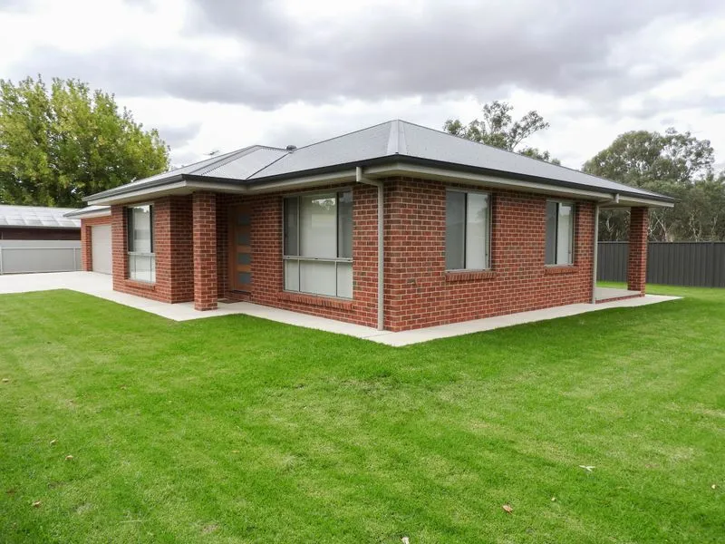 4 Bedroom Family Home in Jindera!