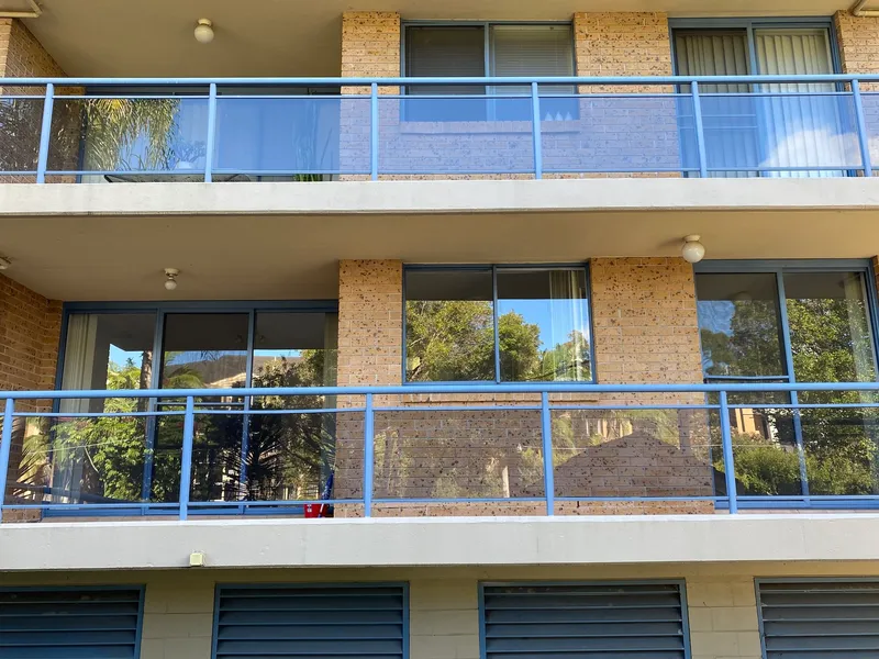 Spacious & Bright Two Bedroom Unit