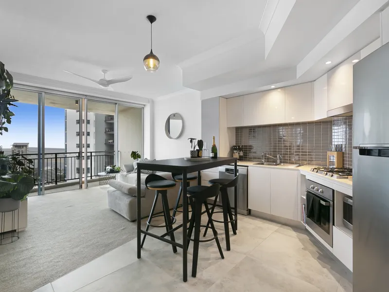 North Facing Broadwater Views