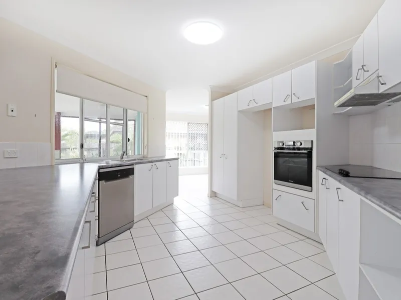 FAMILY FRIENDLY HOME IN AROONA