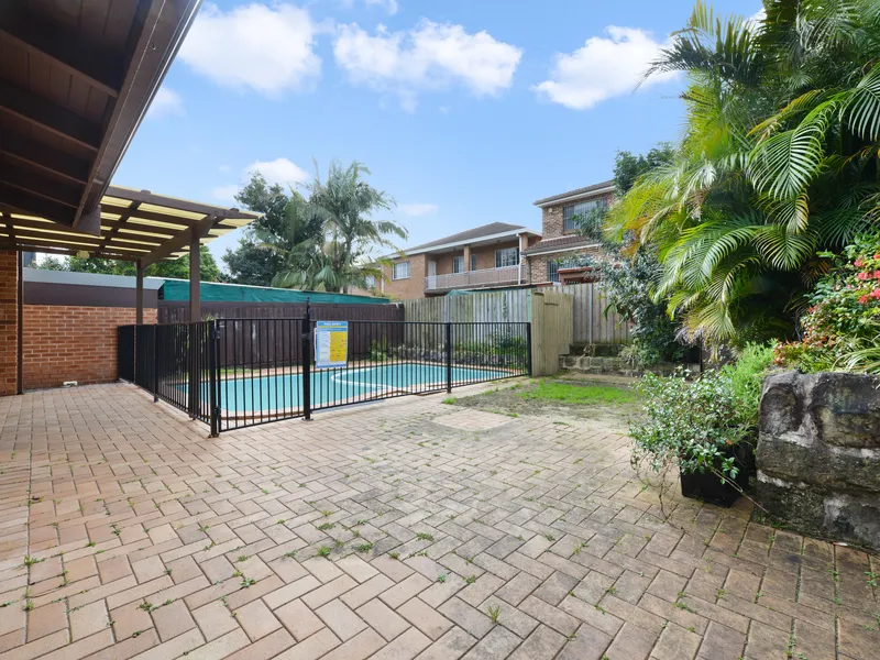 SPACIOUS DOUBLE STOREY THREE BEDROOM HOME