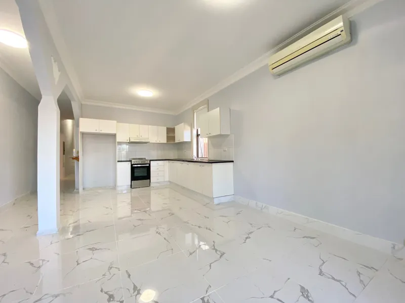 3 Bed Semi in walk-to-everything location