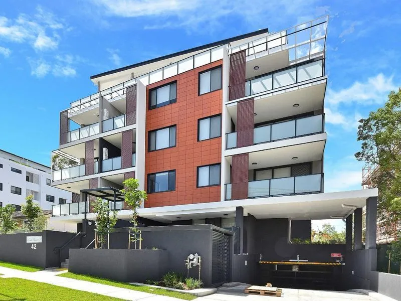 Spacious & Modern 1 Bedroom Apartment!