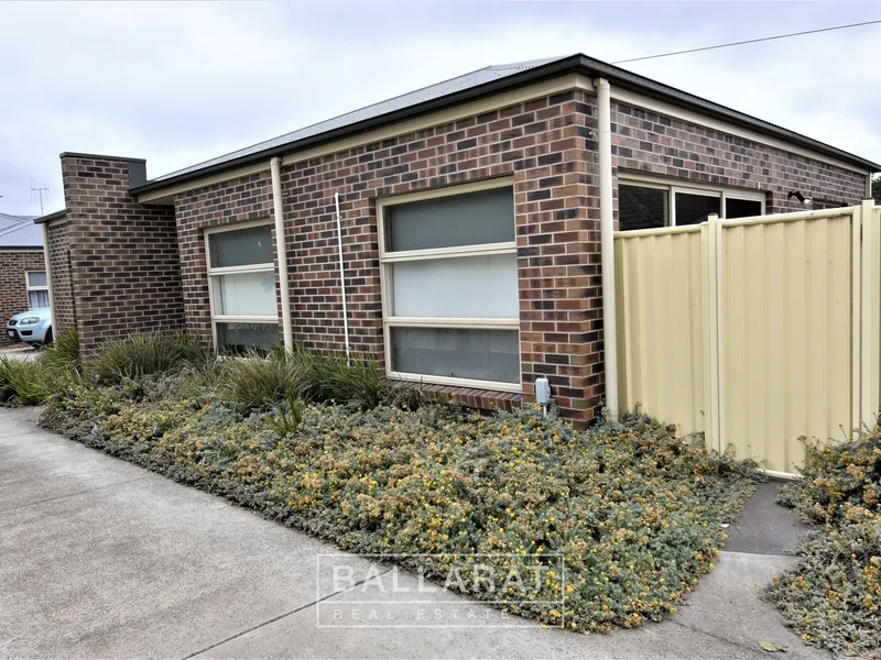 TWO BEDROOM TOWNHOUSE IN SMALL SEBASTOPOL COMPLEX
